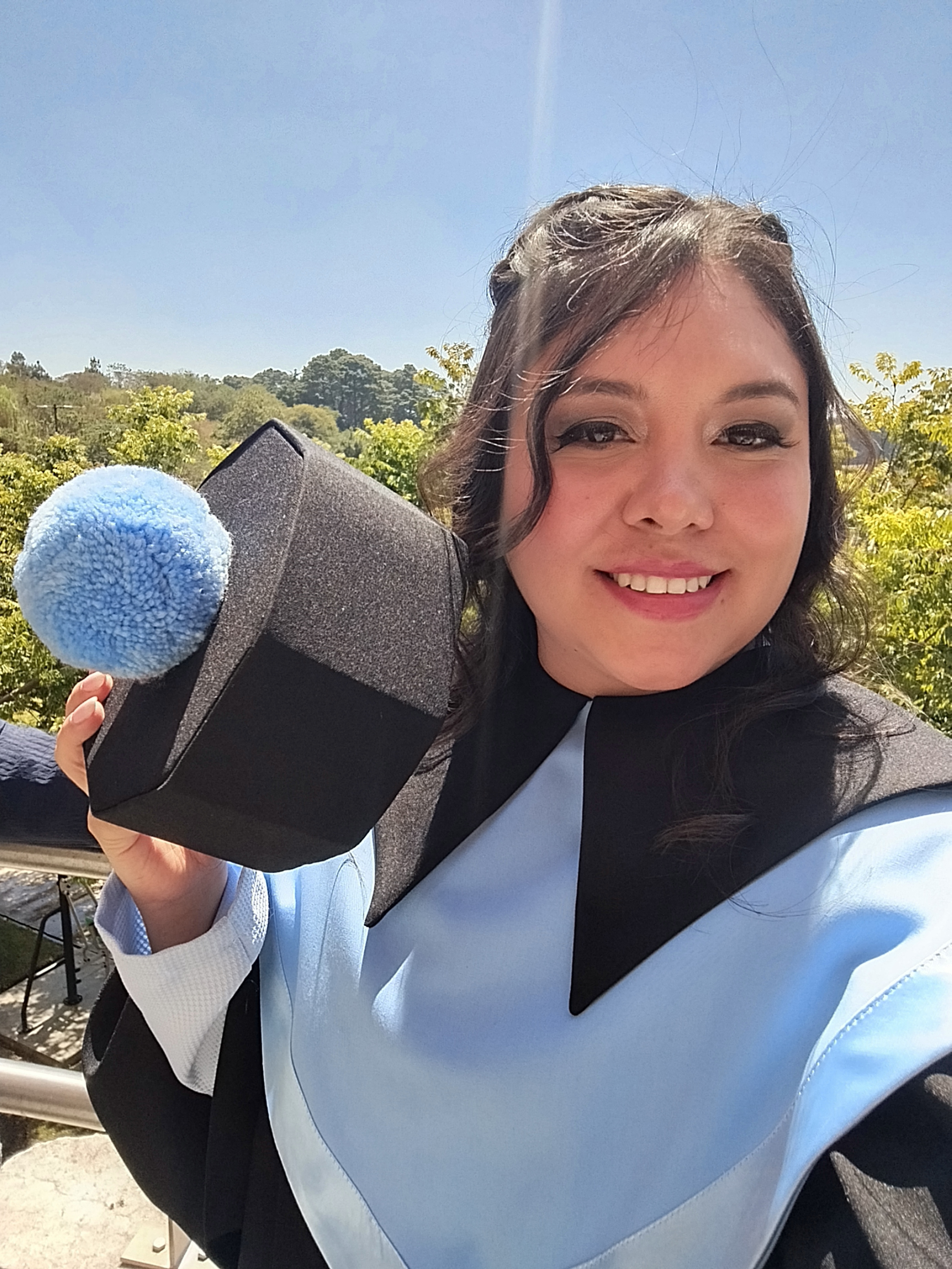 Victoria Elizabeth en su graduacion - primer plano